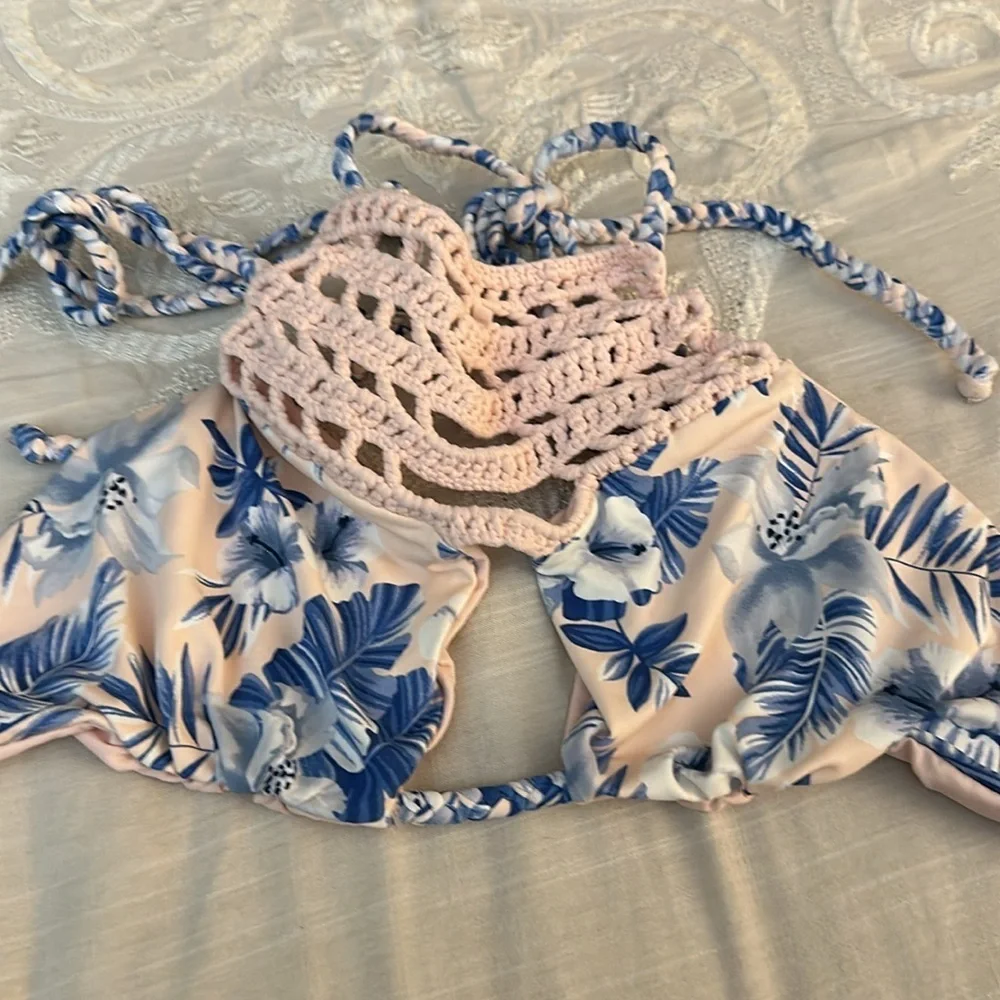 FRANKIES BIKINIS Mimi Top and Bottom in Hawaiian Blush (616)